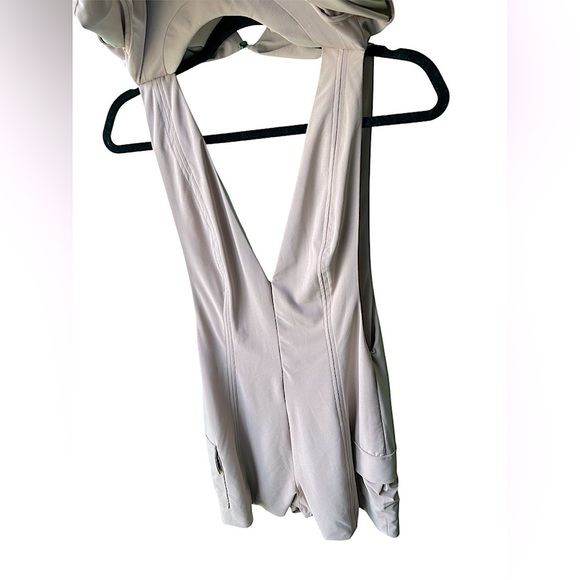 Mistress Rocks Shorts Romper with short sleeve crop top size medium in pale pink - Picture 8 of 13